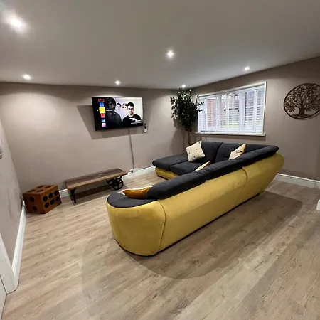 Premier Inn Comfort Mattresses - Sleeps 6 Middleton  Exterior foto